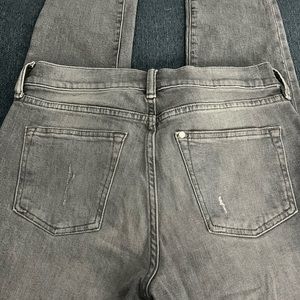 Men’s H&M grey jeans. Size 31/32, skinny fit.